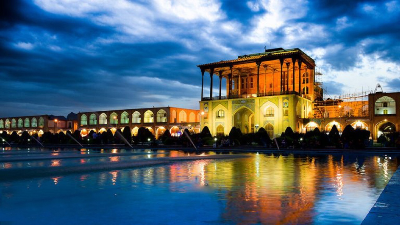 هفته اصفهان، پاسداشت مفاخر و مشاهیری در قامت نصف جهان