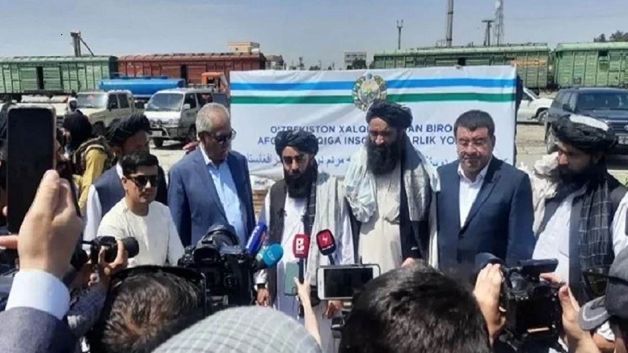 سومین محموله کمک‌های بشردوستانه ازبکستان به مقامات طالبان تحویل داده شد