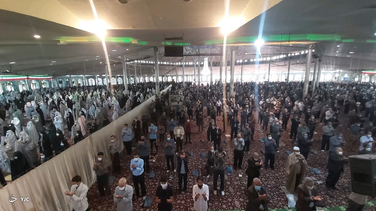 نماز عید فطر در سراسر استان مرکزی اقامه شد