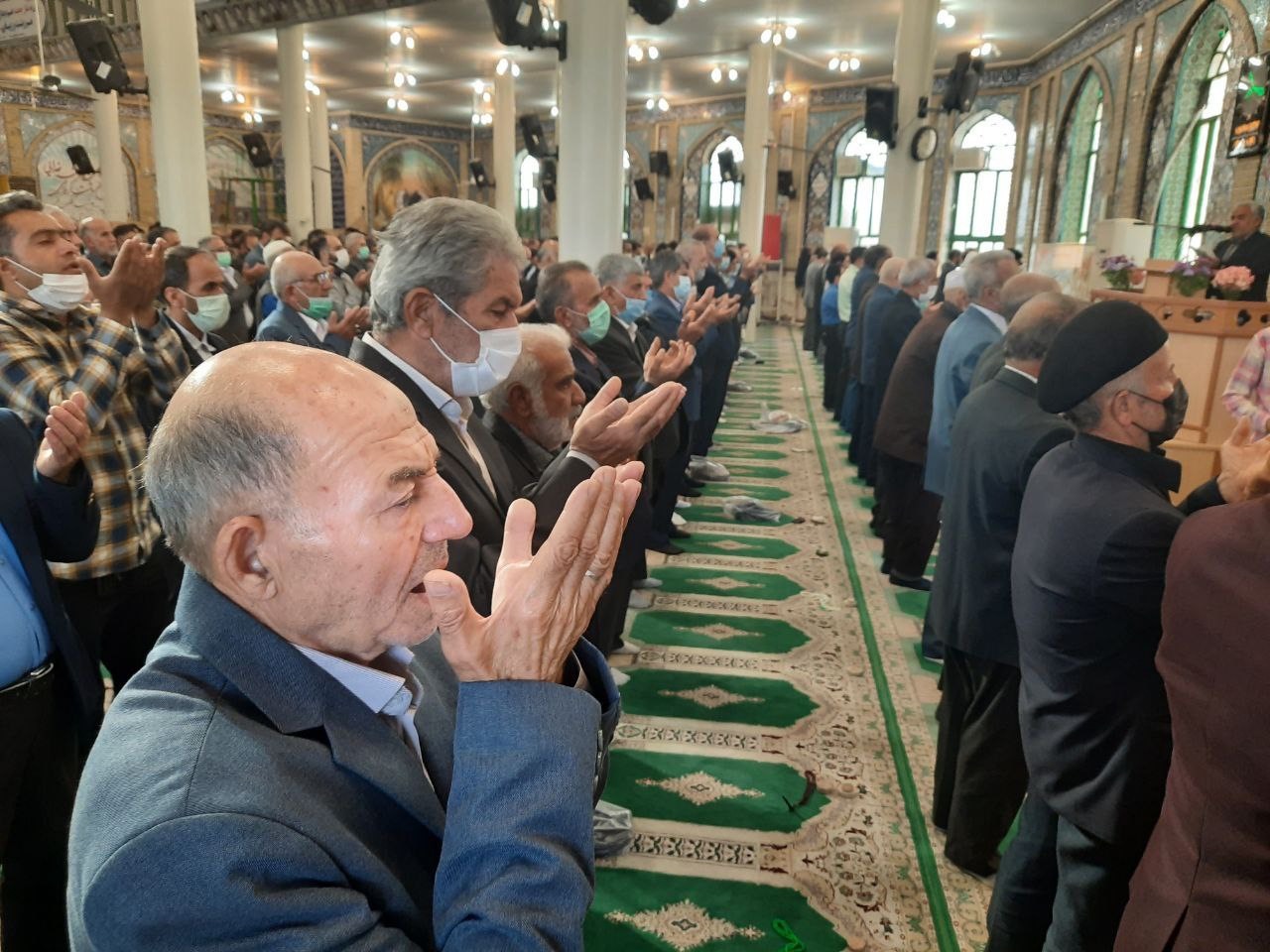 اقامه نماز عید سعید فطر در استان سمنان