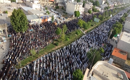 اقامه نماز عید سعید فطر در یاسوج