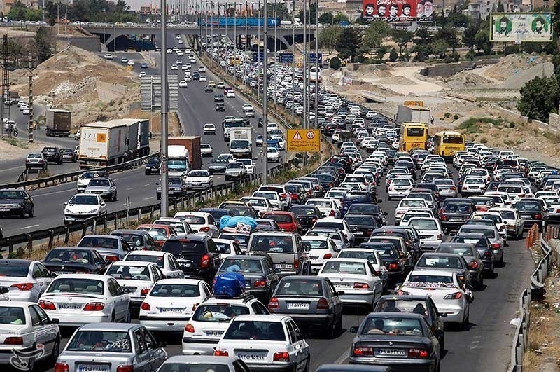 حجم بالای مسافران جاده چالوس را یکطرفه کرد
