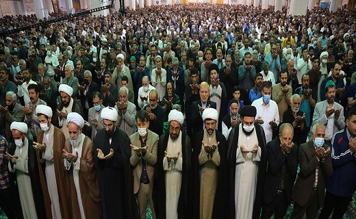 نماز عید فطر در قم اقامه شد +تصاویر