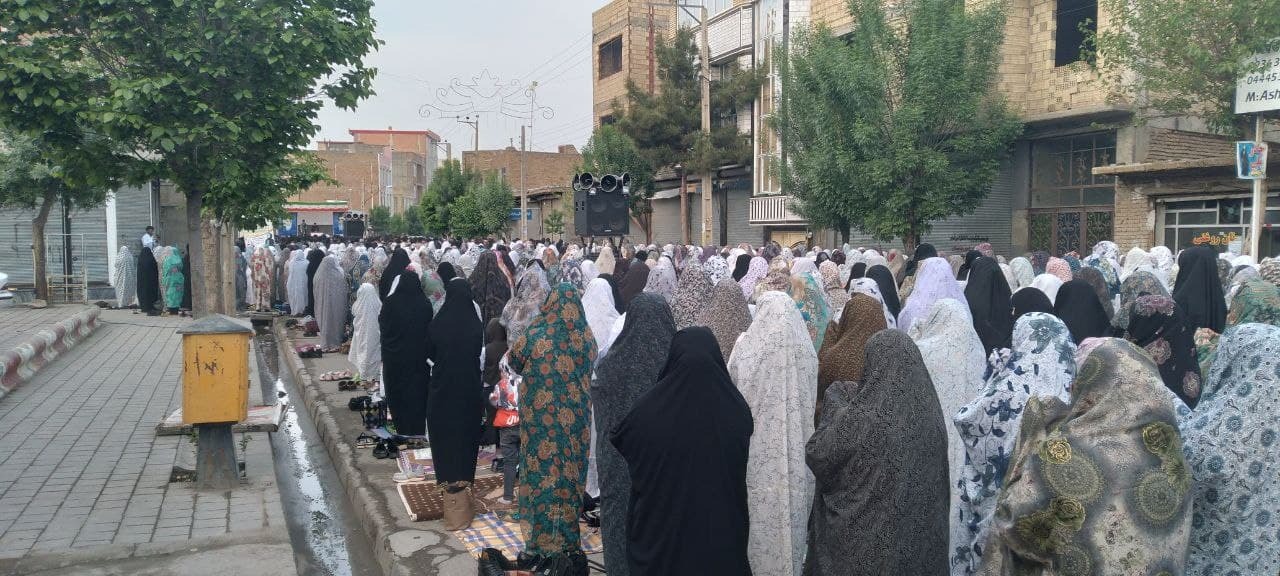 برگزاری نماز عید فطر در چهاربرج طنین + فیلم و تصاویر