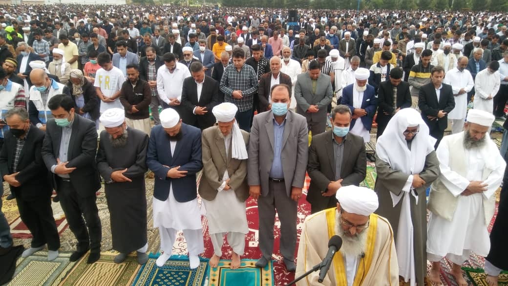 نماز باشکوه عید فطر در حرم مطهر رضوی اقامه شد