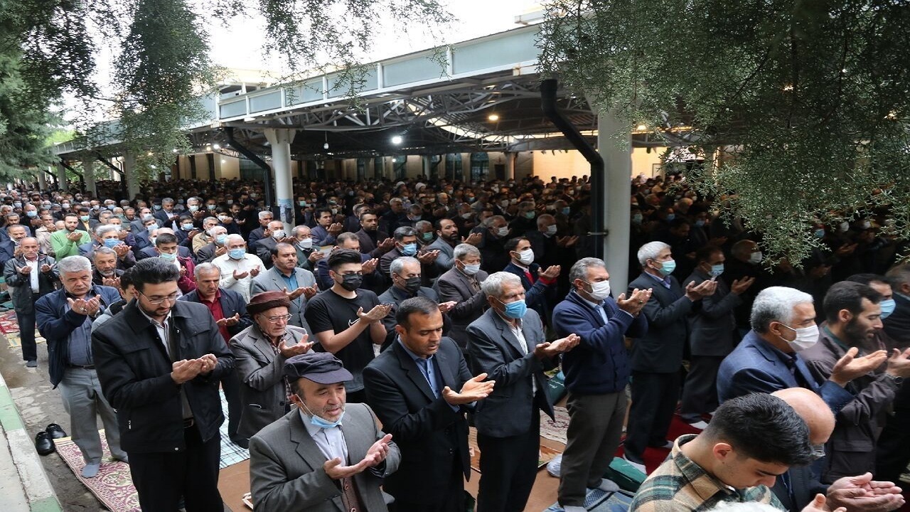 اقامه نماز عید سعید فطر در ارومیه