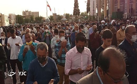 اقامه نماز عید فطر در استان یزد+ تصویر