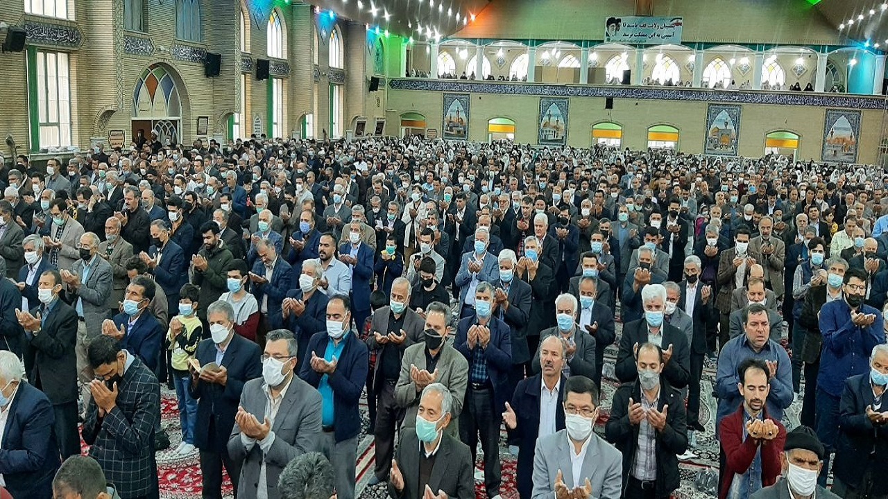 اقامه نماز عید فطر در شهرهای آذربایجان غربی+فیلم و عکس