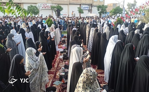 اقامه نماز عید فطر در استان یزد+ تصویر