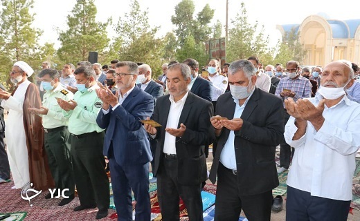 اقامه نماز عید فطر در استان یزد+ تصویر