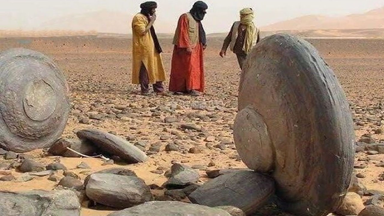 رمز و راز سنگ‌های زنده + تصاویر