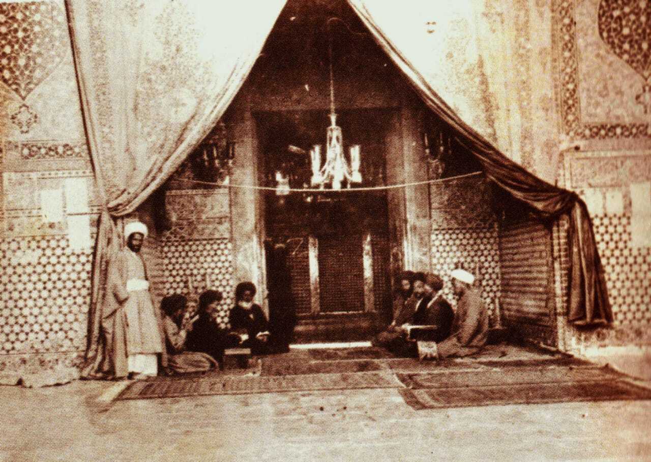 پیشینه ۸۰۰ساله آیین جمع&zwnj;خوانی قرآن در حرم حضرت معصومه (س)