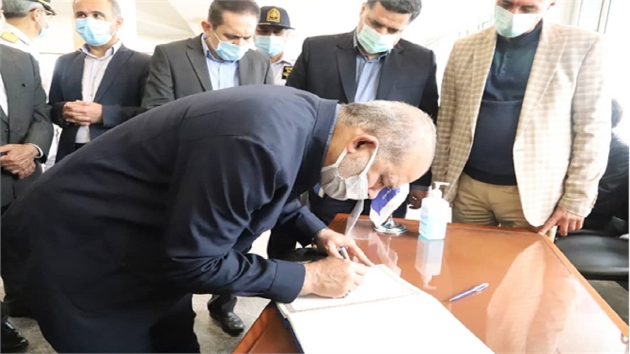 دل نوشته وزیر کشور در موزه دریایی بندر نوشهر