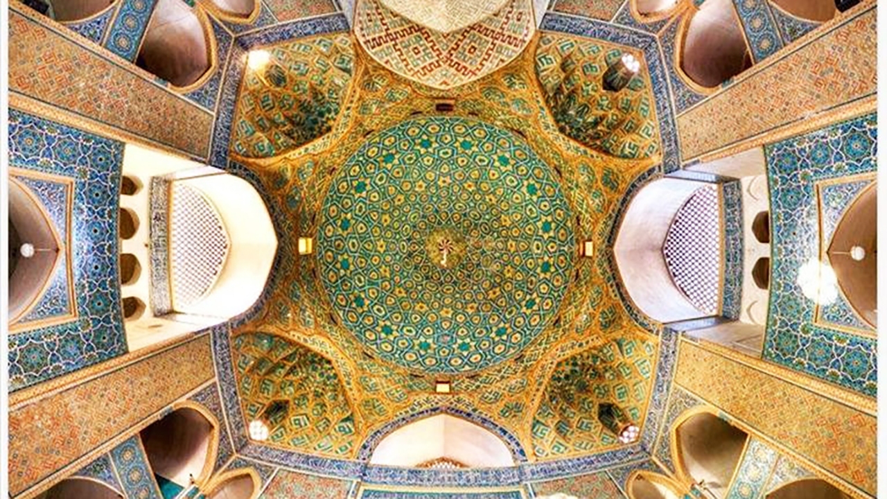 گشت و گذار در پس تاریخ کهن در کوچه پس کوچه های شهر بادگیرها