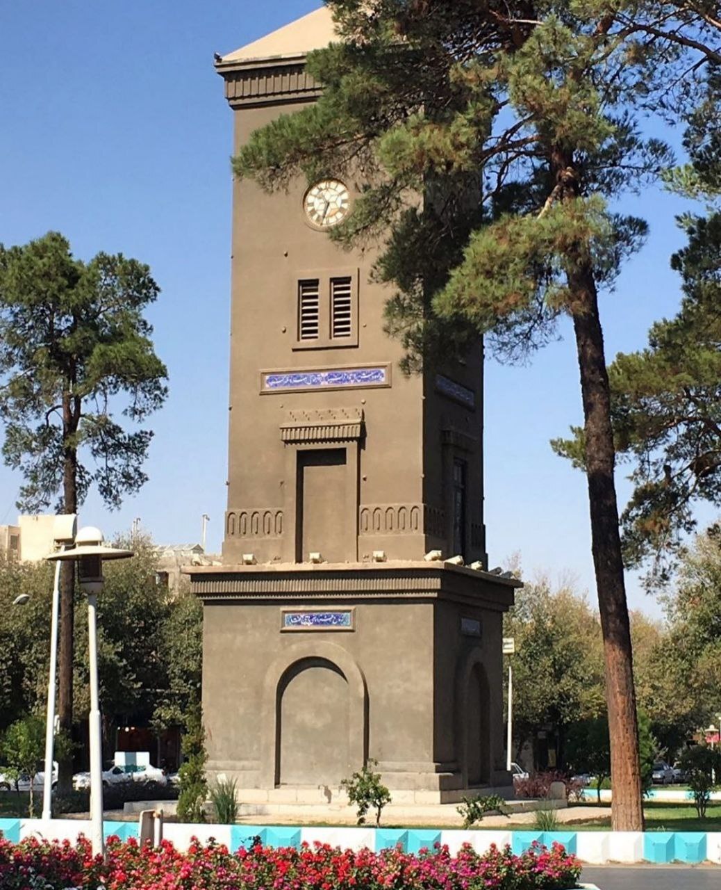 از میدان مارکار؛ ناف ایران تا کوچه پس کوچه&zwnj;های مازاری&zwnj;ها