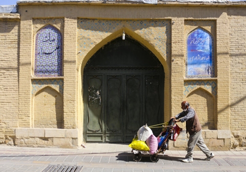 سیری در بافت تاریخی در روز شیراز سیری در بافت تاریخی در روز شیراز