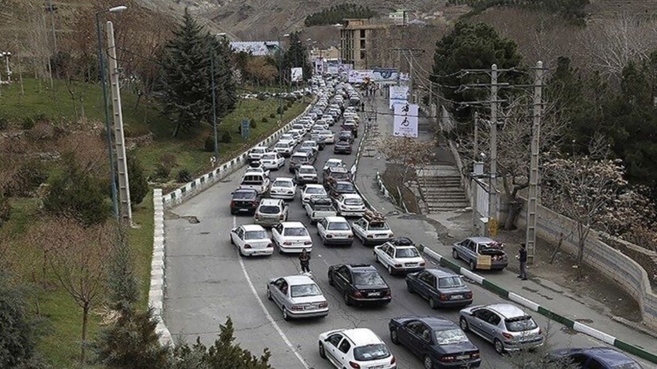 ترافیک نیمه سنگین در جاده کرج-چالوس