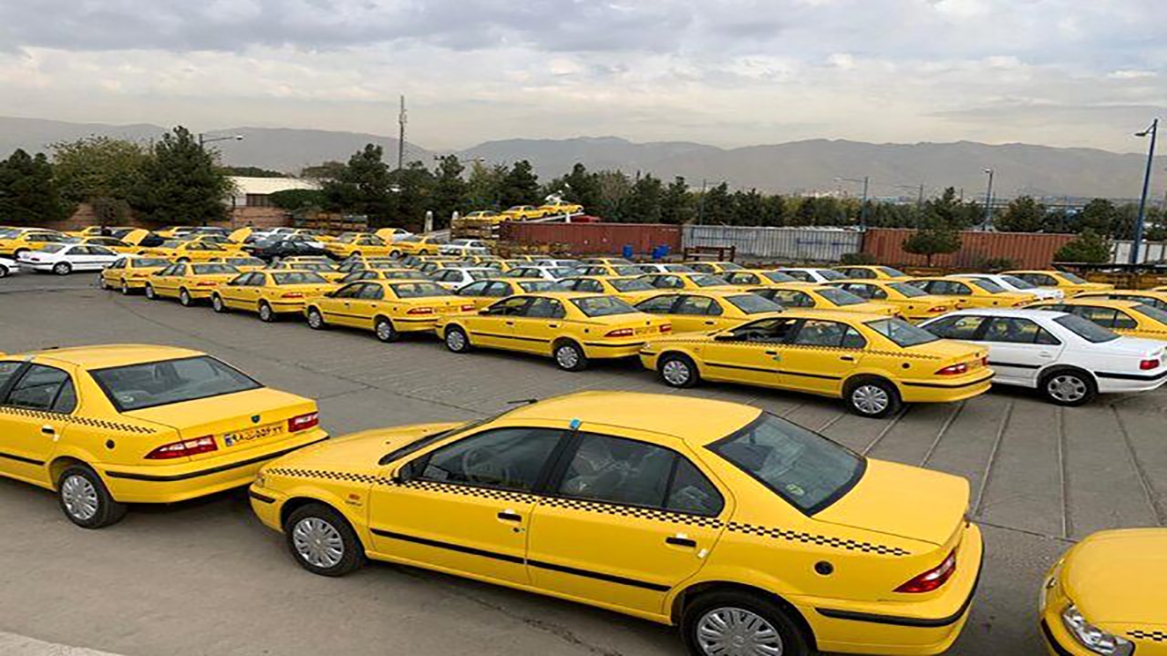۱۸۰۰ راننده تاکسی در قم متقاضی بیمه هستند