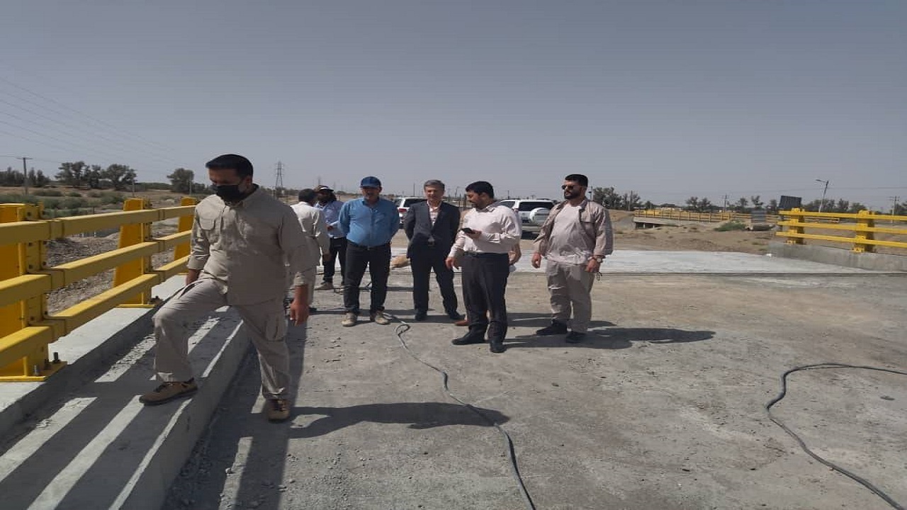 بازدید استاندار سیستان و بلوچستان از مراحل نهایی ساخت پل نهراب