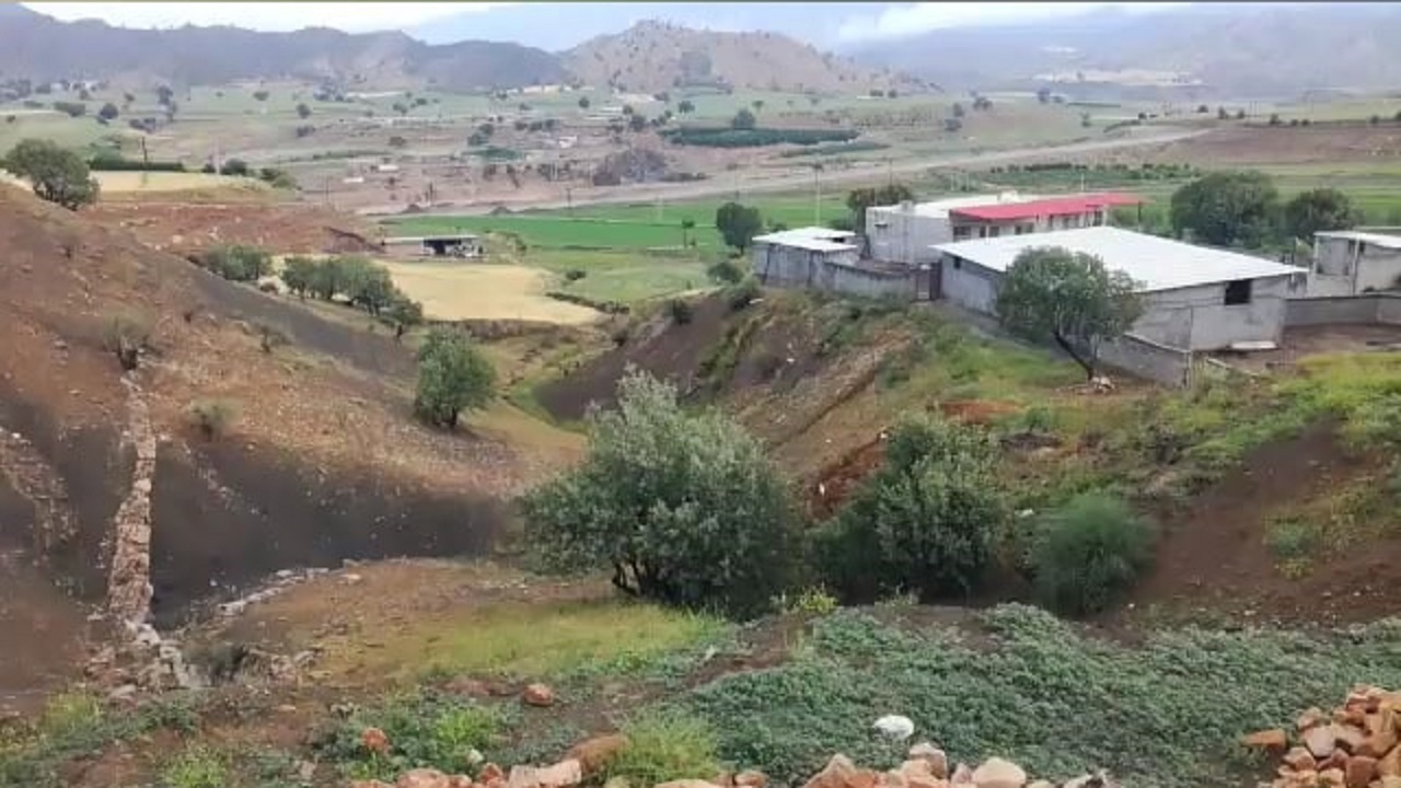 از