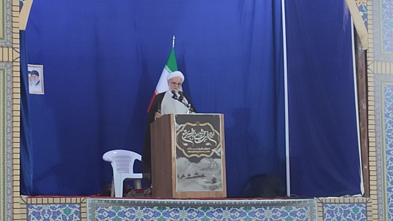مسئولان برای رفع مشکلات اقتصادی بیش از پیش تلاش کنند