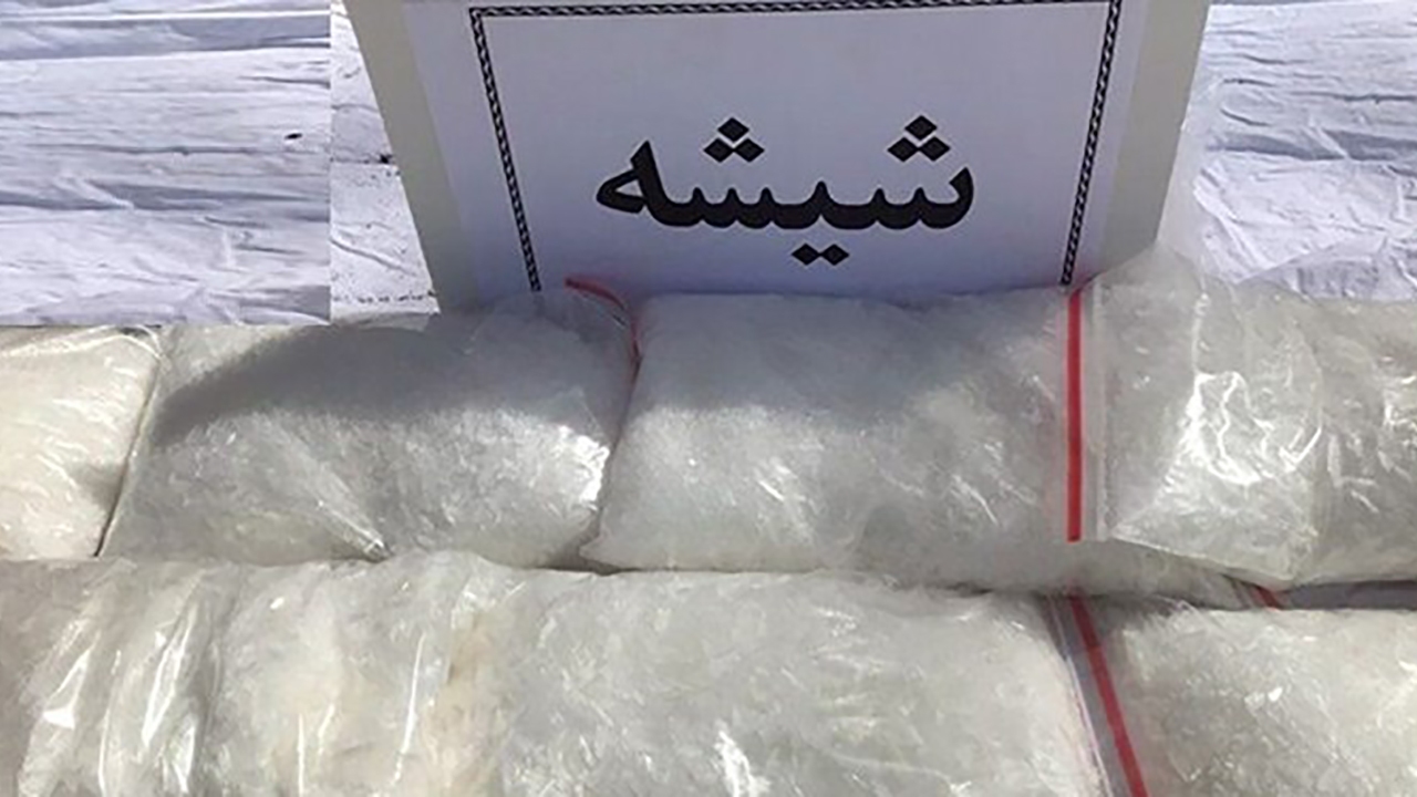۱۴۶ کیلوگرم شیشه در رودان کشف شد