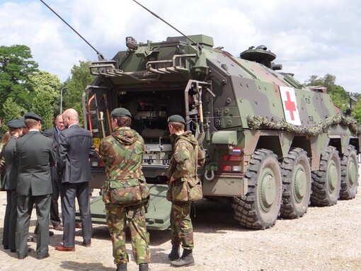 شنی دار، پرستار زره پوش