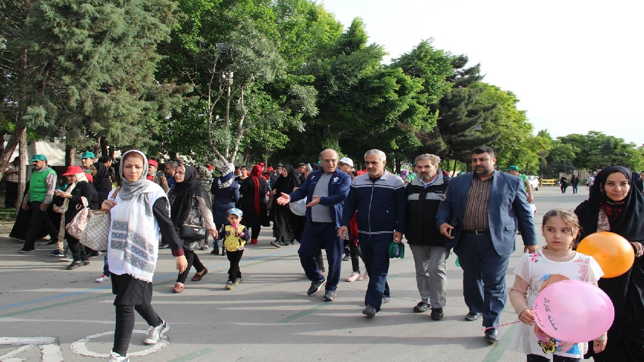برگزاری همایش پیاده روی در دهدشت