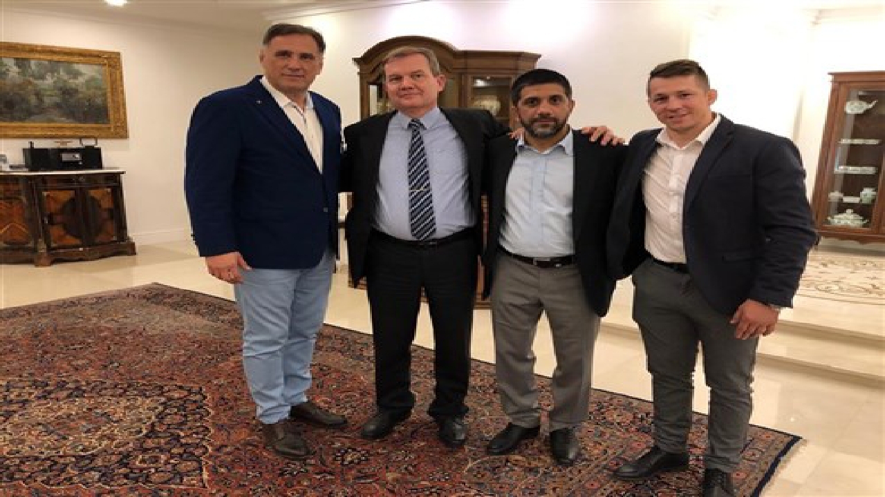 پذیرایی سفیر مجارستان از علیرضا دبیر