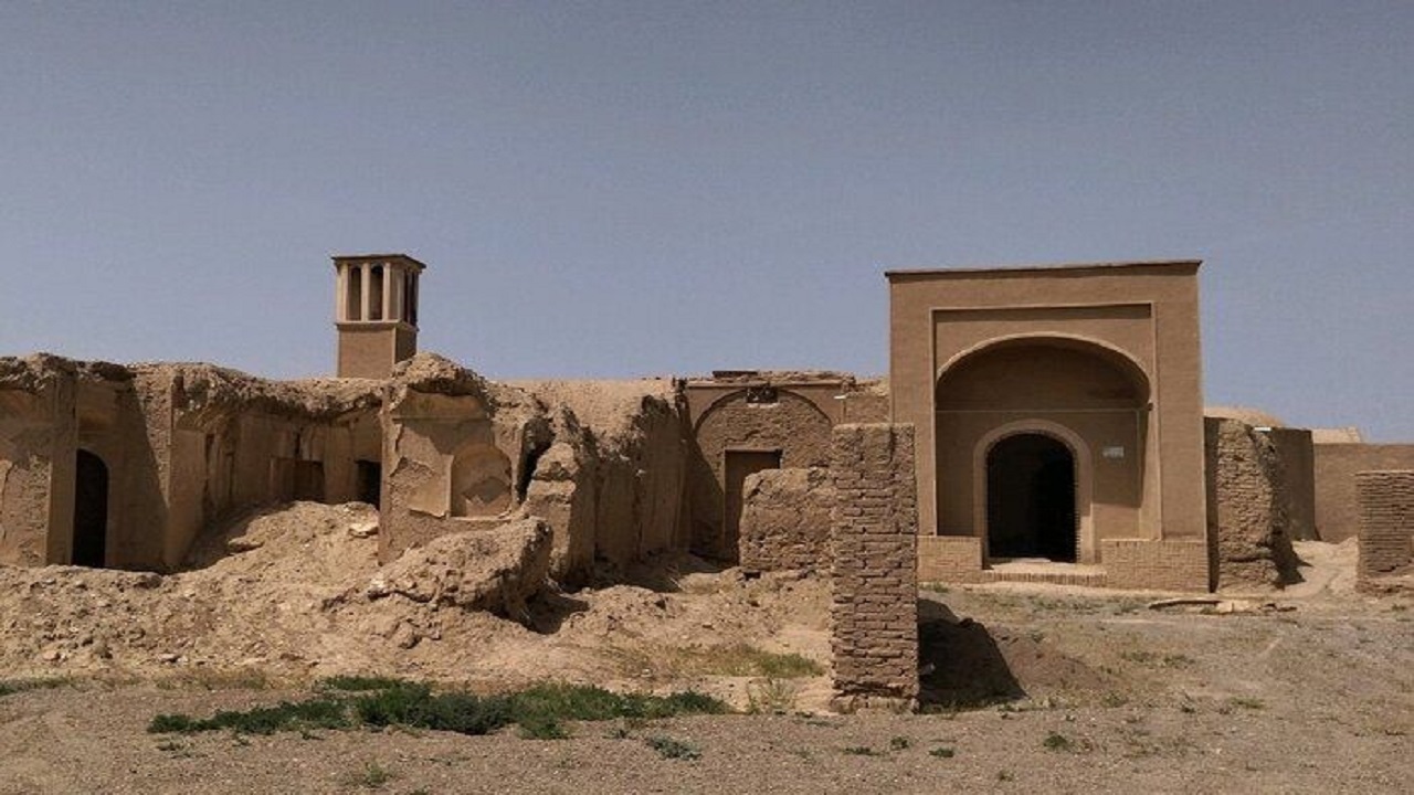 تیغ برّان دامداران فردوسی بر گلوی سردشت