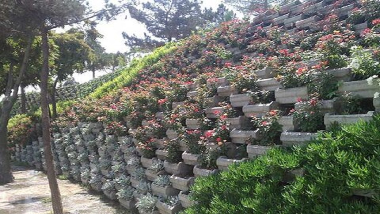 آراستگی خط ۴ حصار به فضای سبز