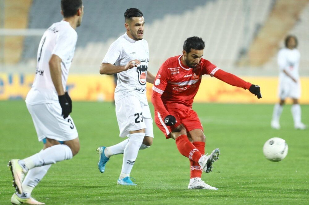 دیدار ذوب آهن - پرسپولیس