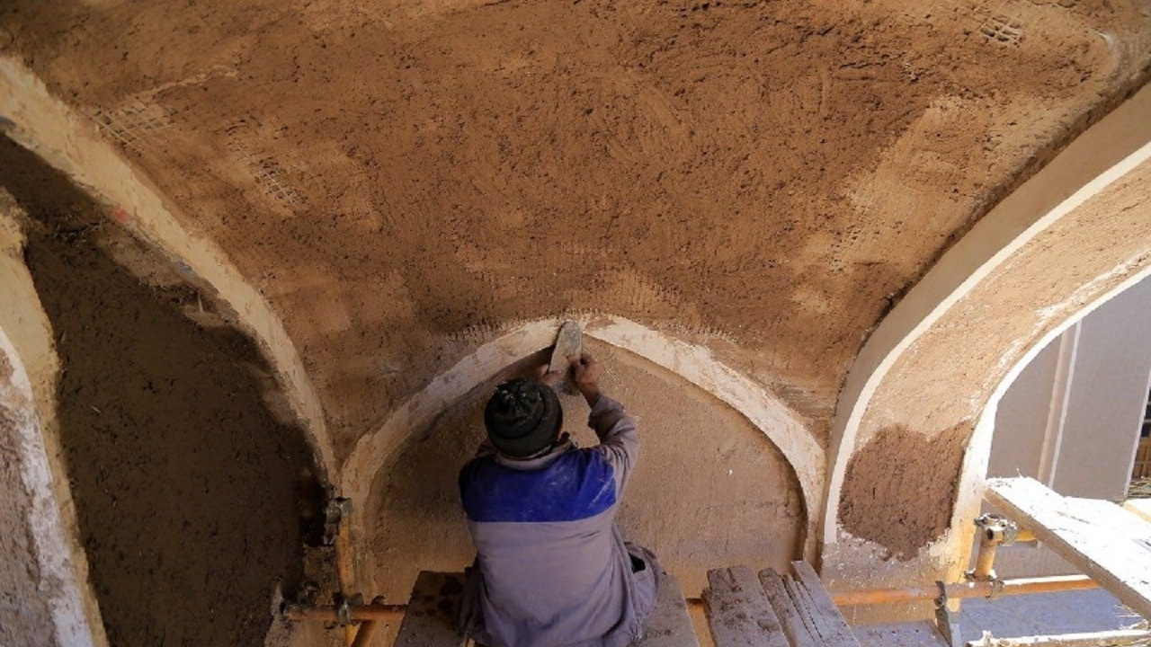 ادامه عملیات بنای تاریخی کوشک کودنگون گچساران به تخصیص اعتبار نیاز دارد