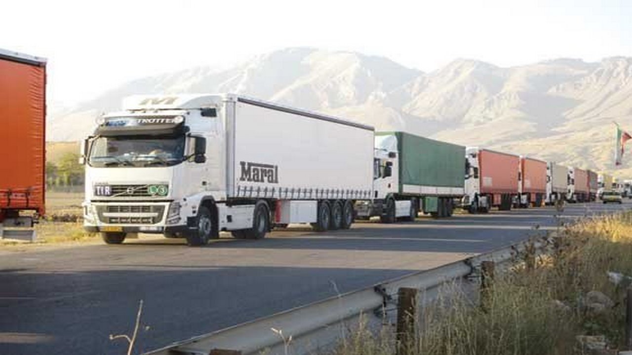 صادرات بیش از یک میلیارد دلار کالا از مرز بین المللی مهران
