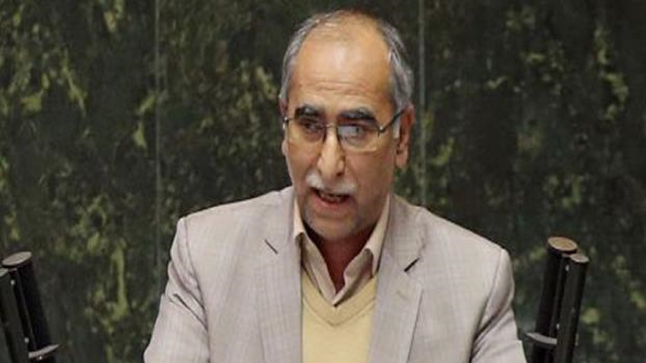 حرکت لاک‌پشتی وزیر باعث شده تاکنون احکام معلمان اجرایی نشود
