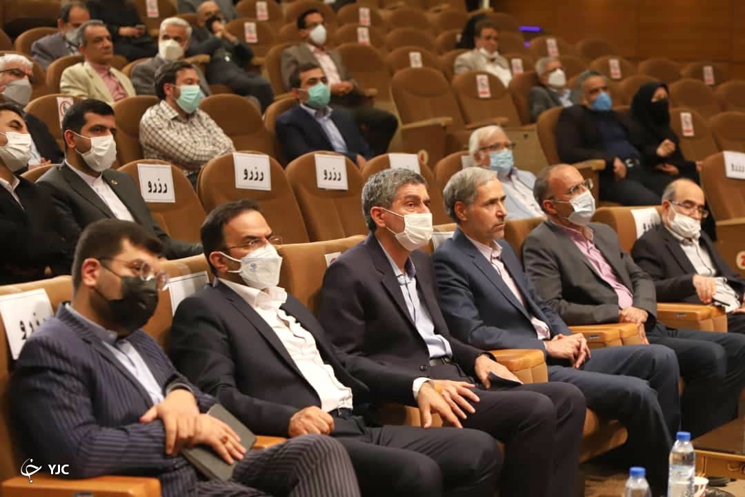 تجلیل از اساتید و پژوهشگران نمونه دانشگاه شیراز