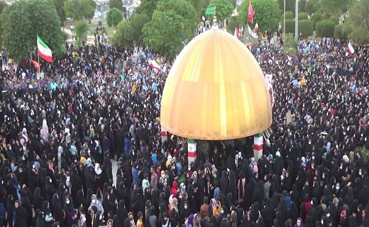 تمام شهر به استقبال یک مادر آمدند