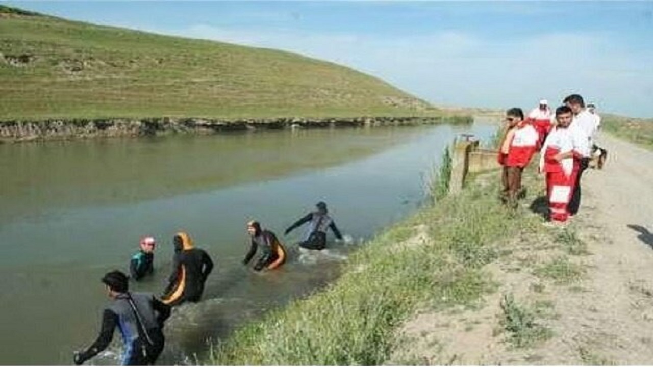منابع آبی استان اصفهان برای شنا کردن ایمن نیست