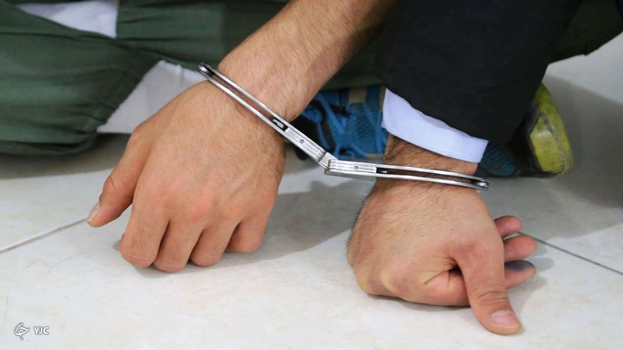 اتوبوس حامل کالای قاچاق در مهاباد توقیف شد