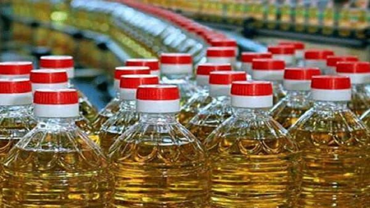 توزیع ۱۰ تن روغن خوراکی در روستاهای محروم خوشاب