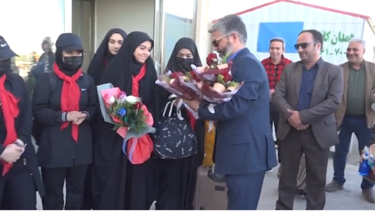استقبال ورزش دوستان استان همدان از بانوان رزمی کار