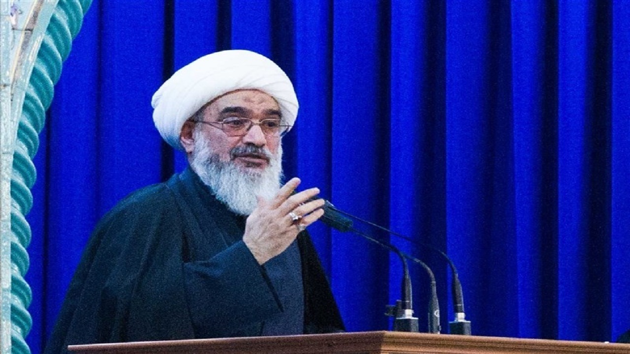 استان بوشهر با داشتن نفت، گاز و پتروشیمی ظرفیت اشتغال جوانان را دارد
