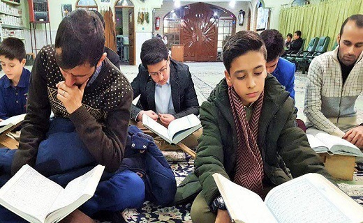 اینجا آیه&zwnj;های قرآن در زندگی هاست نه در تاقچه&zwnj;ها
