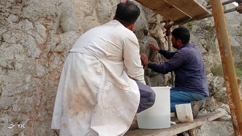 آغاز حفاظت و مرمت اضطراری نقش‌برجسته سراب بهرام در شهرستان نورآباد فارس