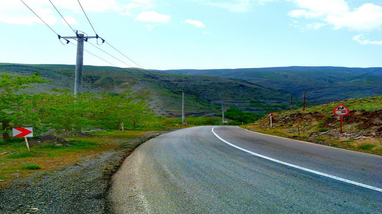 بهار در روستای ازغد نمایی از طبیعت بهاری روستای ازغد + تصاویر