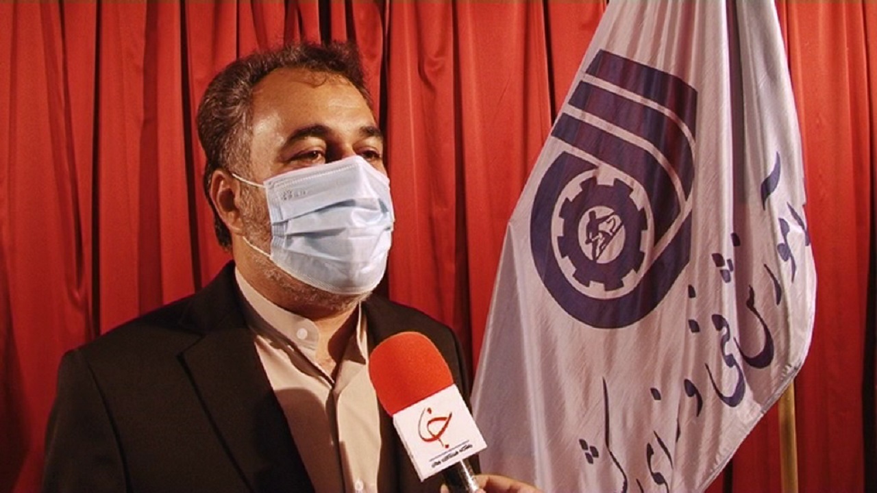 تجلیل از مربیان حرفه و صنعت در یزد