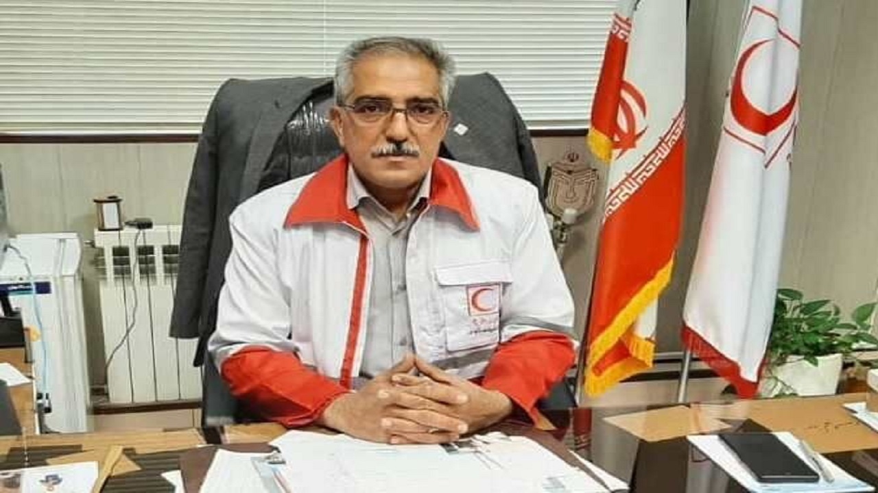 ۱۰۰ نفر درخت خرما وقف هلال احمر بافق شد