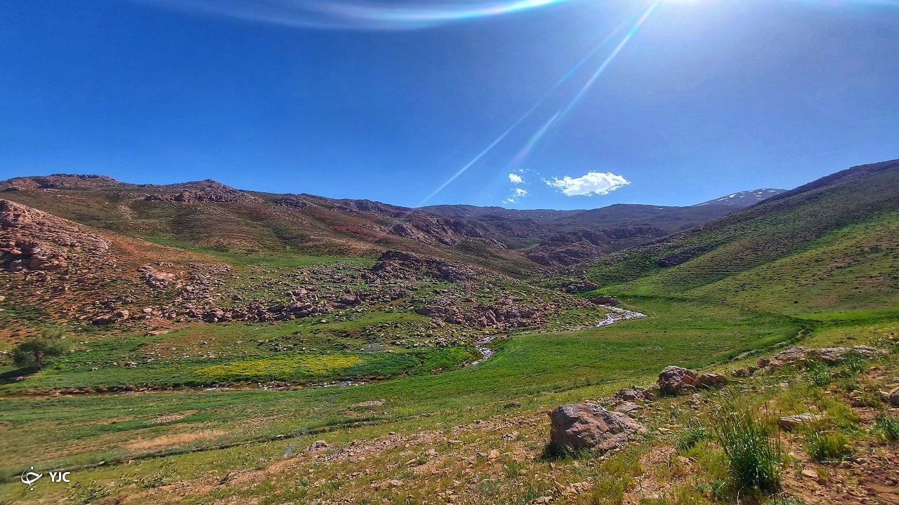 لبخند مستانه طبیعت بیدکان به روی طبیعت گردان+ تصاویر