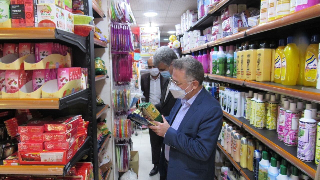 توزیع ۴ تن روغن مایع در دامغان