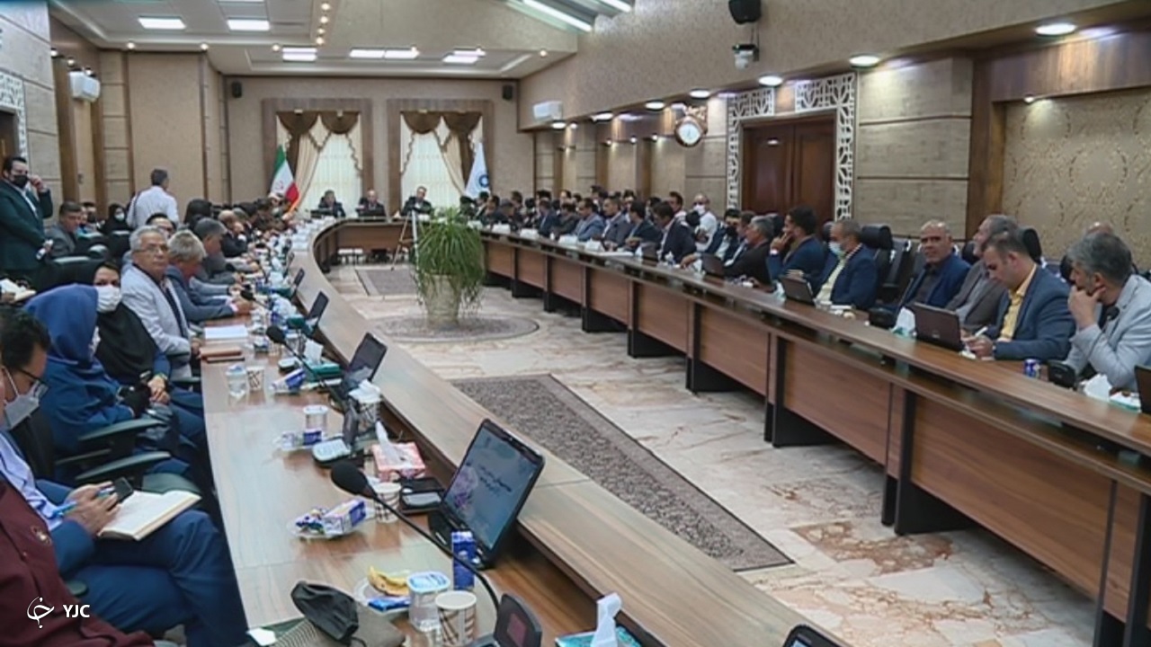 نشست مدیران اقتصادی وزارت امور خارجه با فعالان اقتصادی استان مرکزی